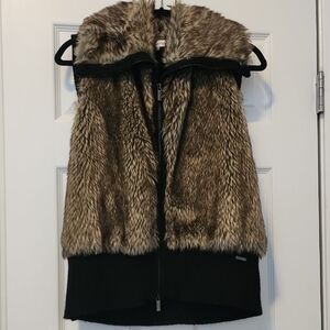 Stylish Faux Fur Vest with Black Accents